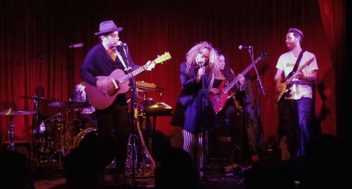 Menage live by Matt Matasci