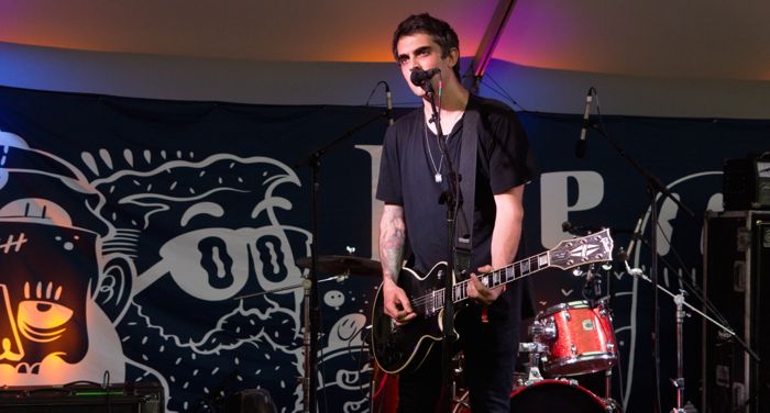 Dark Waves live by Sarah Hess