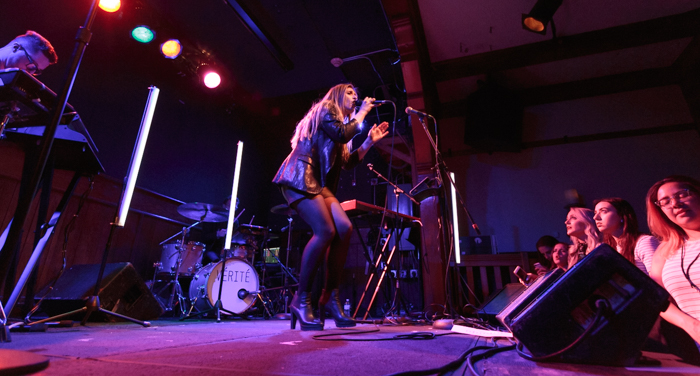 VÉRITÉ by Sarah Hess for Best New Bands