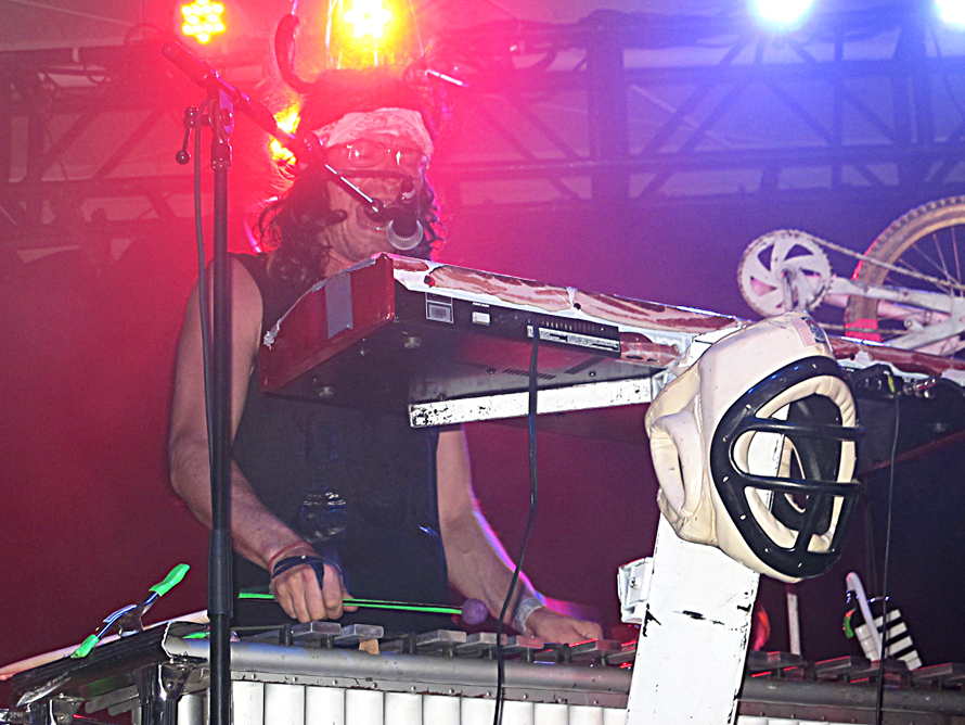 Man_Man_king_xylophone