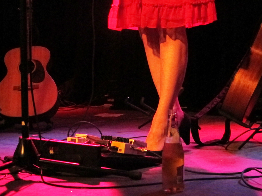 Marissa_Nadler_ladylike