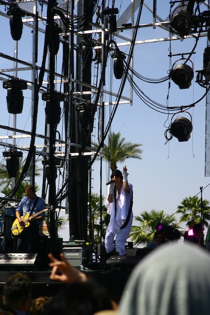 moving_units_coachella